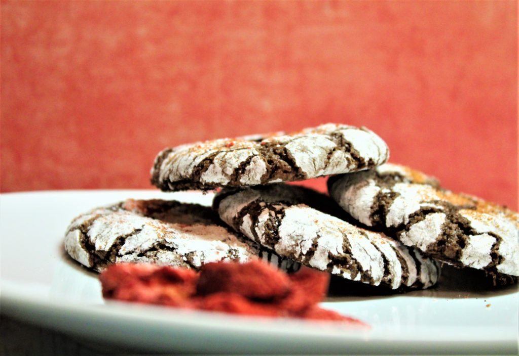 Chocolate Strawberry Crackle Cookies