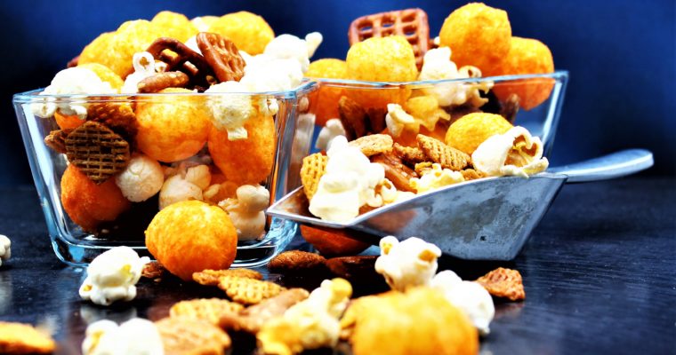 Popcorn Cheese                   Ball Party Mix
