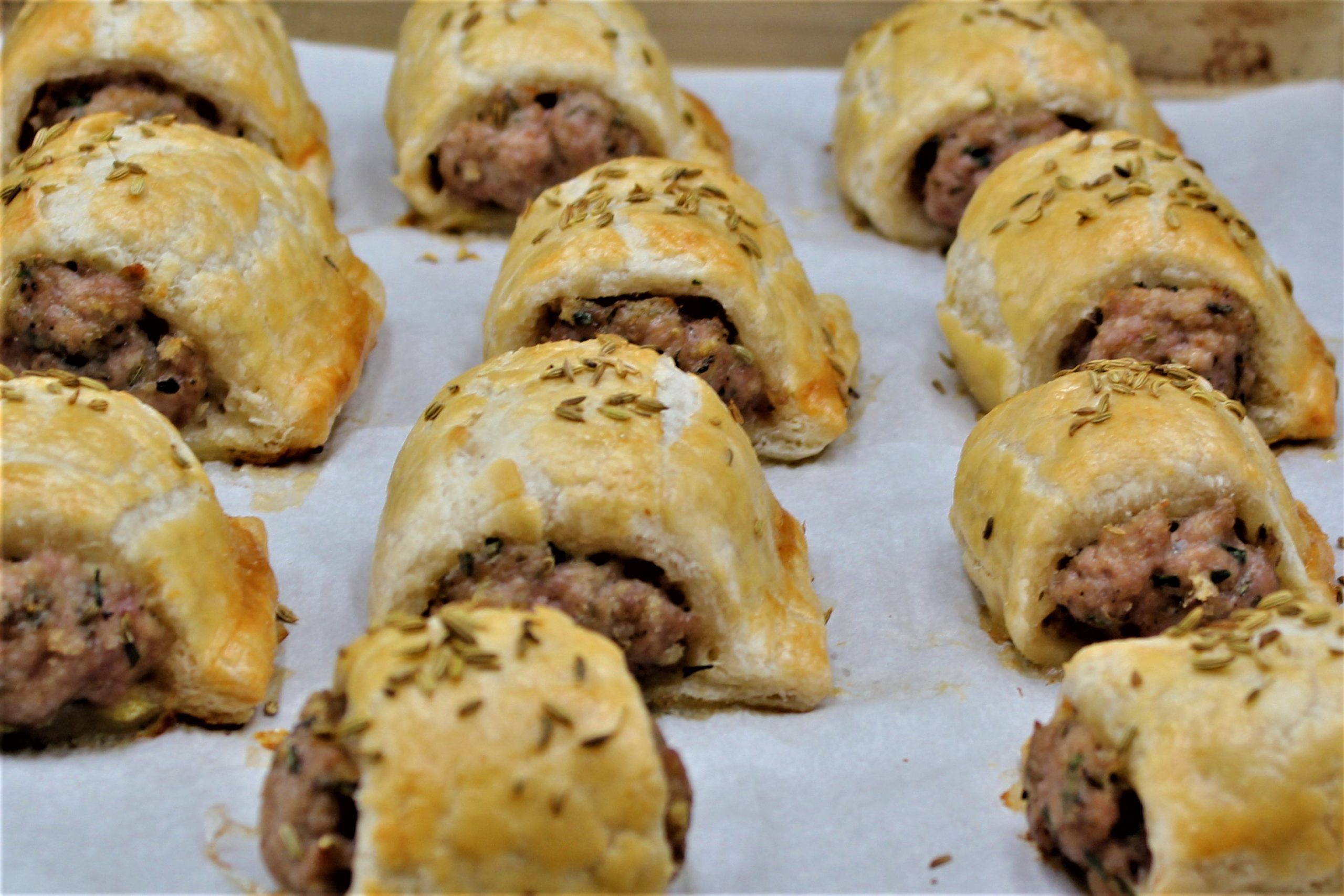 Traditional English Sausage Rolls Recipe Red Velvet 